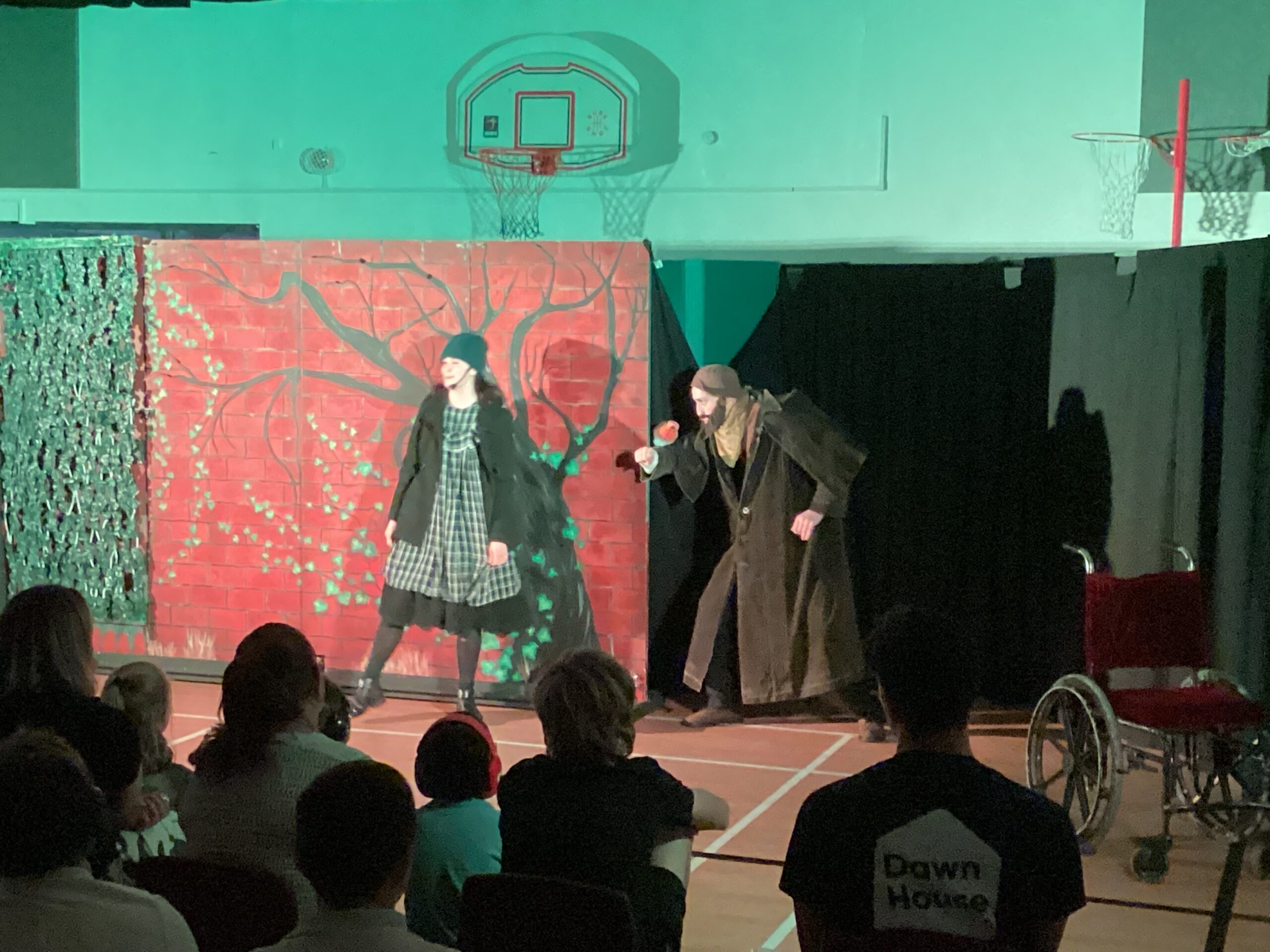 🌿 The Secret Garden Captivates Pupils in Magical School Performance