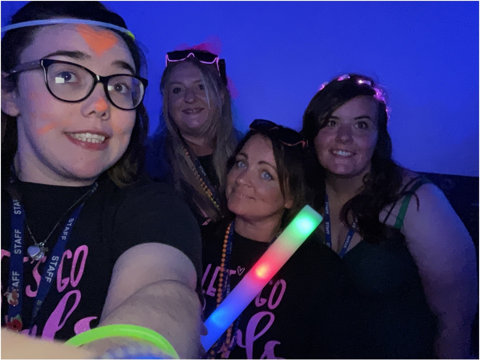 6th Form Neon Party Shines for Leavers